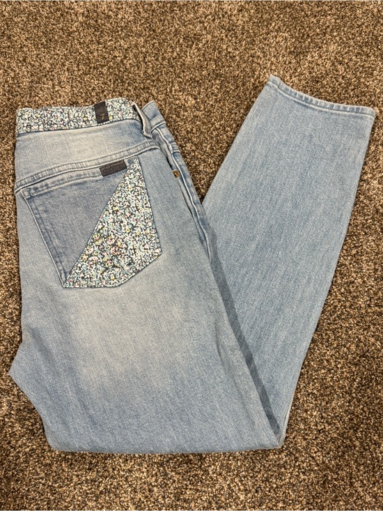 7 For All Mankind Denim - 7 For All Mankind Light Wash Women's Peggi Ankle Jeans Floral Patch Accent (29)